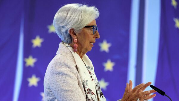 President of the European Central Bank (ECB) Christine Lagarde gestures as she addresses a press conference following the meeting of the governing council of the ECB in Frankfurt am Main, western Germany, on July 27, 2023.  - Sputnik International