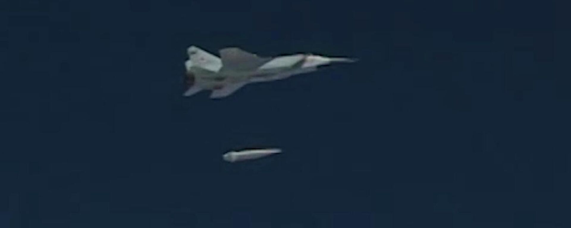 Russia's Kinzhal hypersonic missile being fired. File photo screengrab of MoD video. - Sputnik International, 1920, 31.12.2023