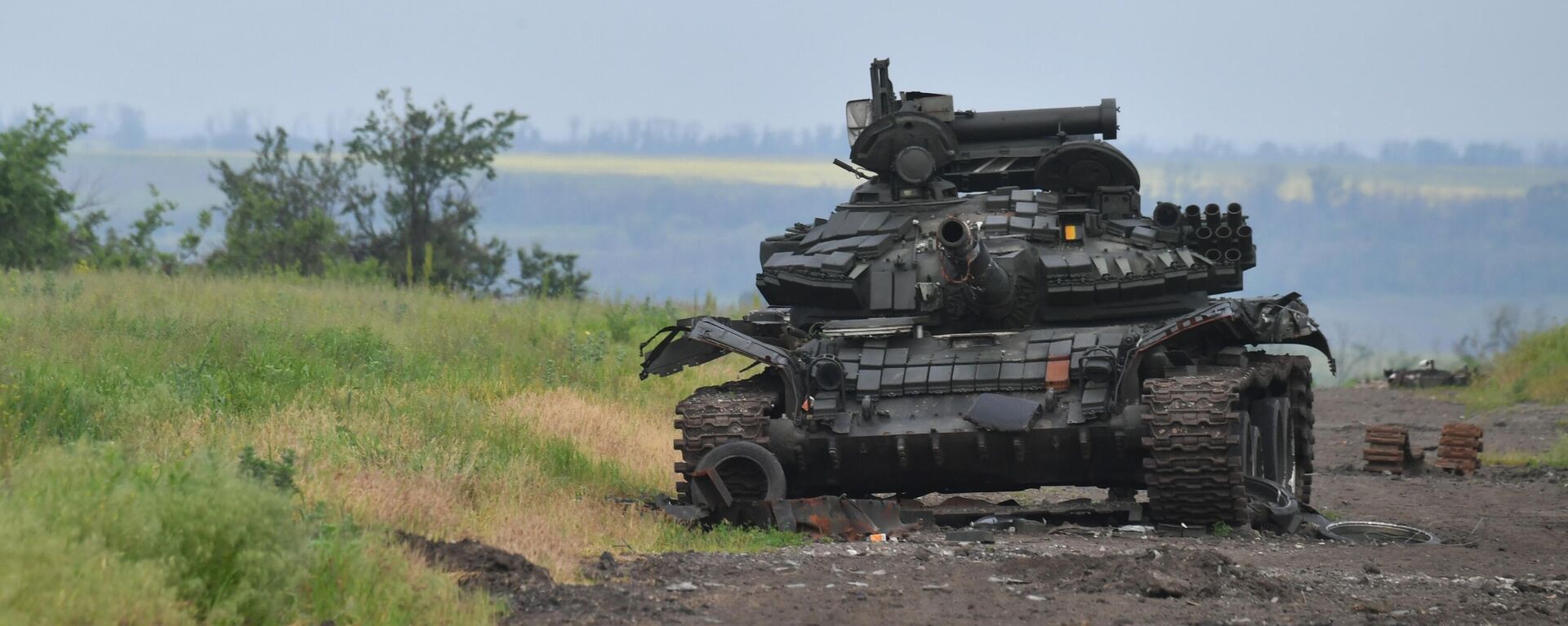 A destroyed tank of the Ukrainian armed forces in the Russian special operation zone in Ukraine. File photo - Sputnik International, 1920, 06.09.2023