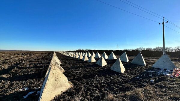 Construction of a security line in the regions bordering Ukraine - Sputnik International