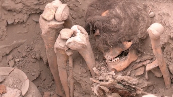 Mummy discovered in Peru's capital of Lima.  - Sputnik International