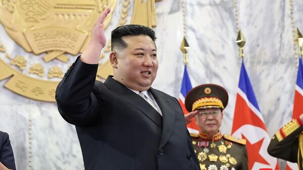 North Korean leader Kim Jong-un attended the parade with his daughter Kim Ju-ae. - Sputnik International