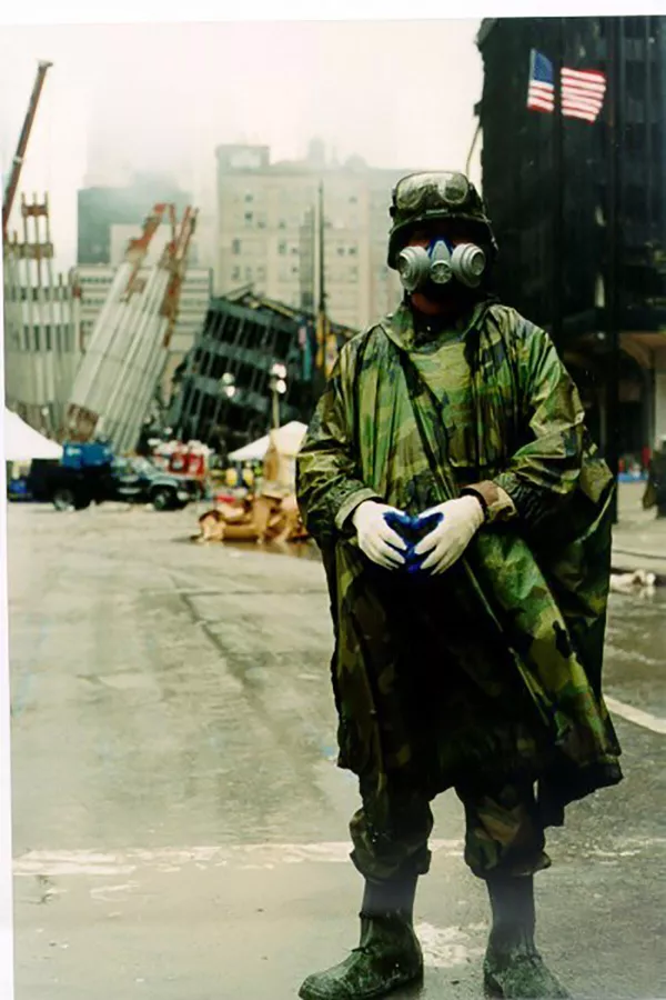 A New York Army National Guard Soldier mans a checkpoint at the World Trade Center in New York City on 14 September 2001 after the 9/11 attacks which brought down the Trade Center's Twin Towers. More than 14,000 members of the New York Army and Air National Guard, the City's Naval Militia and the Guard were on duty months after the attack. - Sputnik International