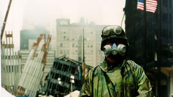 A New York Army National Guard Soldier mans a checkpoint at the World Trade Center in New York City on September 14, 2001 following the 9/11 attacks which brought down the Trade Center's Twin Towers.  - Sputnik International