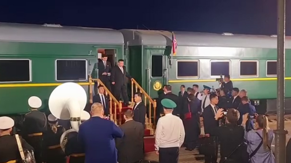North Korea leader Kim Jong Un arrives in Russia - Sputnik International