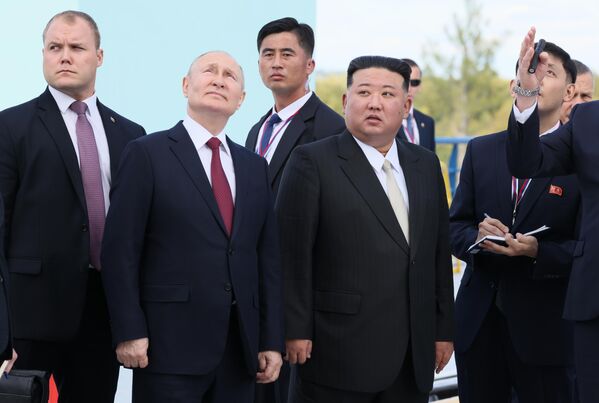 President Putin and DPRK leader Kim enjoy majestic launch vehicles at the Vostochny Cosmodrome, September 13, 2023. - Sputnik International