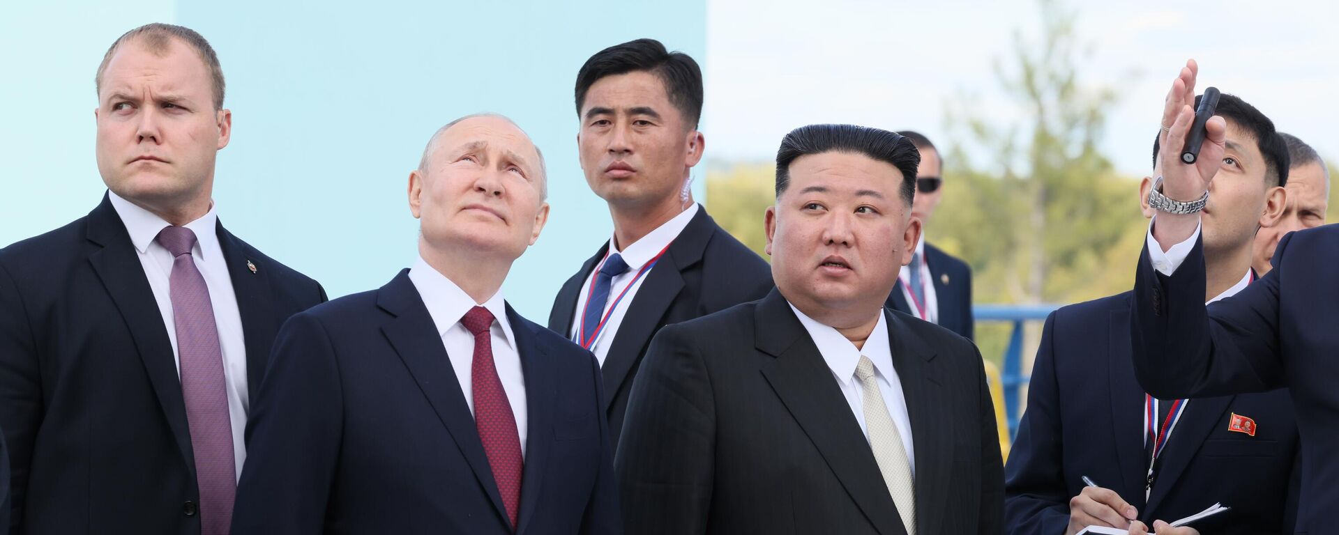 Russian President Vladimir Putin and North Korean State Council Chairman Kim Jong Un at the Vostochny Cosmodrome, September 13, 2023 - Sputnik International, 1920, 13.09.2023