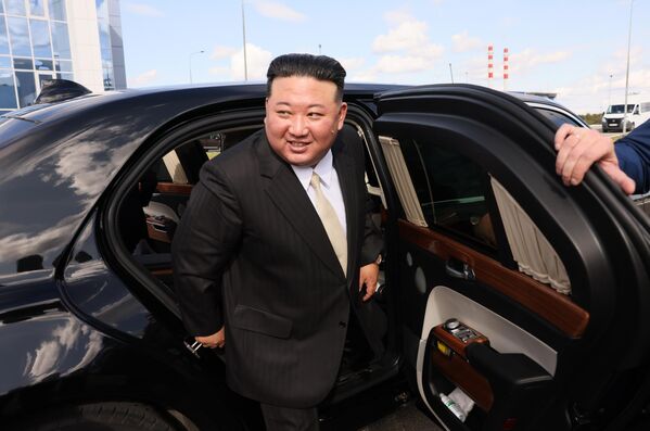 North Korean State Council Chairman Kim Jong Un arrives at the Vostochny Cosmodrome, September 13, 2023. - Sputnik International
