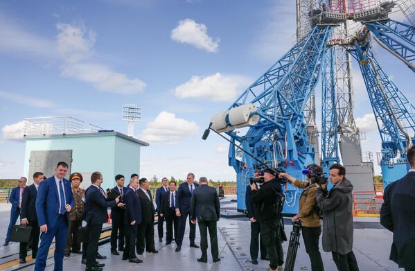 Putin and Kim look around the Vostochny Cosmodrome, September 13, 2023. - Sputnik International
