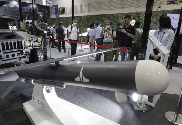 Visitors look at the Loitering drone Type II at the TADTE, Taipei, Taiwan, September 14, 2023. - Sputnik International