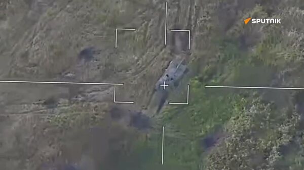Footage showing the destruction of Ukrainian Leopard tanks - Sputnik International