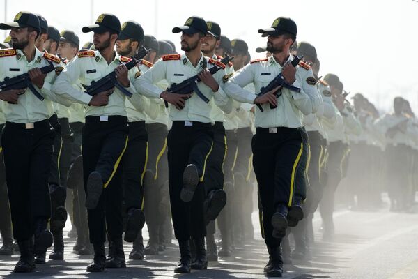 Iran&#x27;s police cadets march during an annual military parade. - Sputnik International
