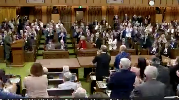 in the Canadian parliament, a 98-year-old ex-SS soldier who fought on the side of Hitler during the Second World War is greeted with standing ovation apparently for his Nazi past - Sputnik International