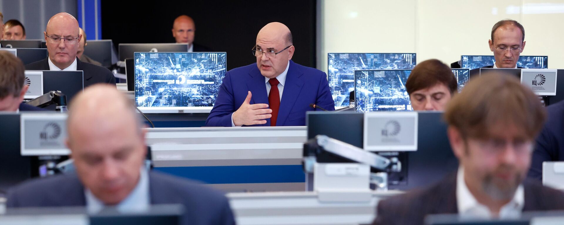 Russian Prime Minister Mikhail Mishustin chairs a strategic session on artificial intelligence development at the Russian Government Coordination Centre, in Moscow, Russia, September 26, 2023 - Sputnik International, 1920, 26.09.2023