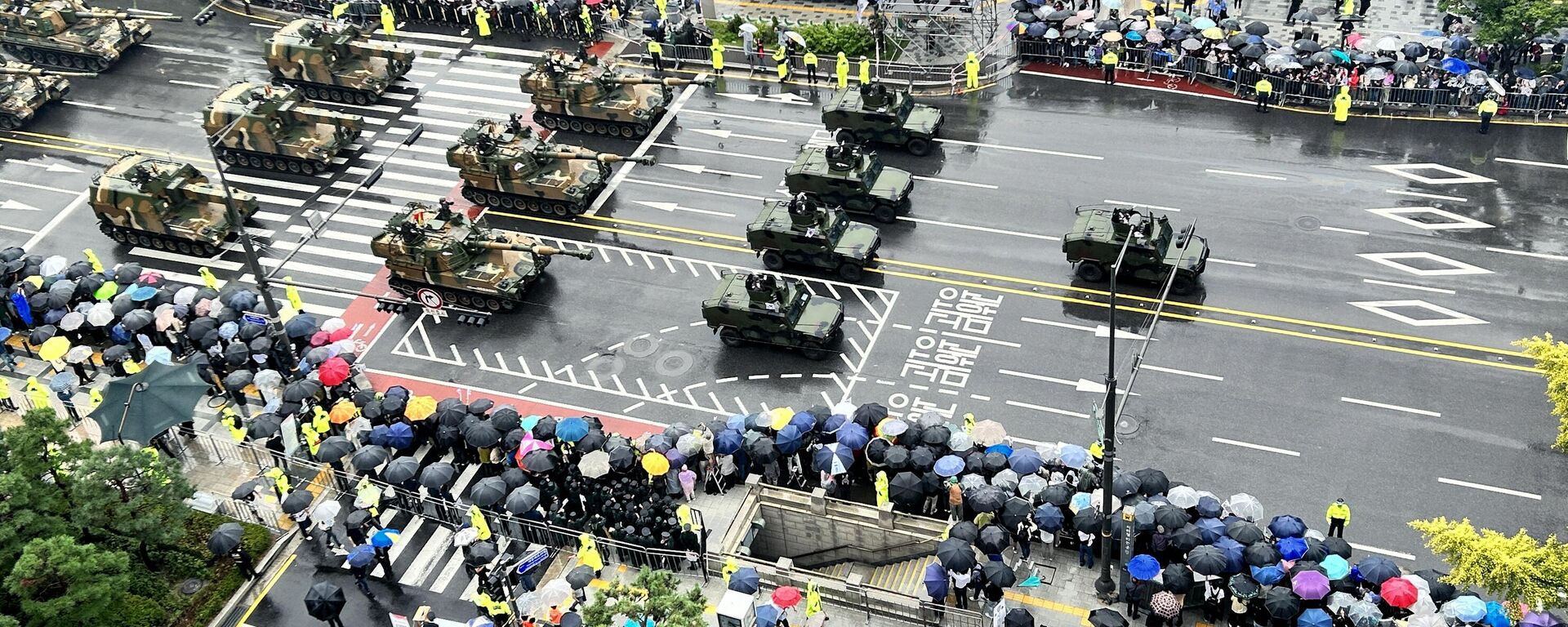 Military vehicles move during a military parade to mark the 75th anniversary of Soth Korea's armed forces, the biggest Armed Forces Day ceremony in a decade, in Seoul, South Korea. - Sputnik International, 1920, 26.09.2023