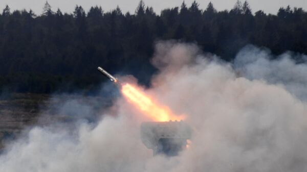 Russia's Solntsepyok Heavy Flamethrowers Wipe Out Ukrainian Positions - Sputnik International