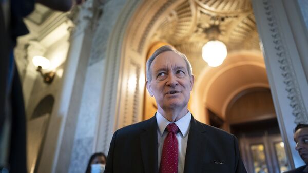 Sen. Mike Crapo, R-Idaho, speaks to a reporter as senators arrive for the vote to confirm former Los Angeles Mayor Eric Garcetti as the next ambassador to India, more than a year and a half after he was initially selected for the post, at the Capitol in Washington, Wednesday, March 15, 2023. - Sputnik International