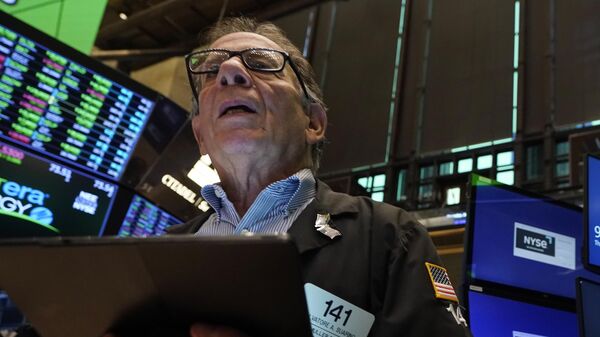 Trader Sal Suarino works on the floor of the New York Stock Exchange, Thursday, July 13, 2023 - Sputnik International