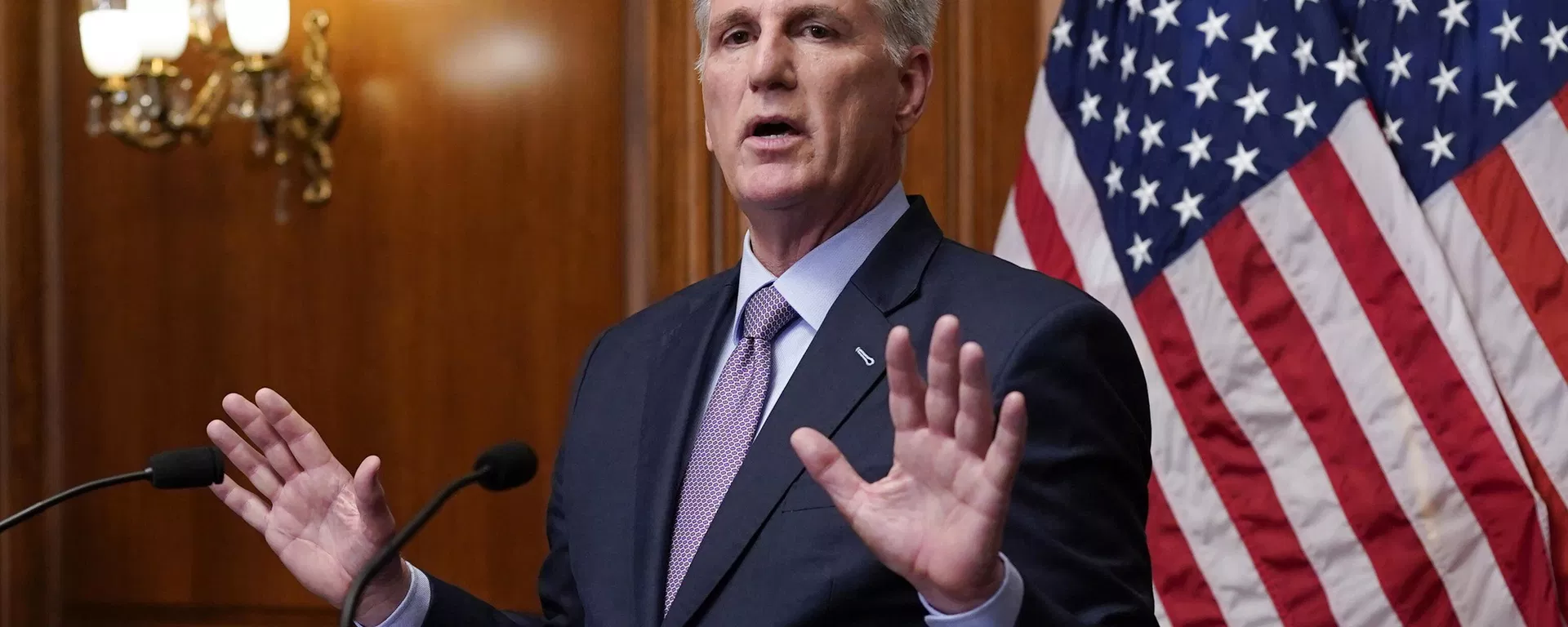 Rep. Kevin McCarthy, R-Calif., speaks to reporters hours after he was ousted as Speaker of the House, Tuesday, Oct. 3, 2023, at the Capitol in Washington. - Sputnik International, 1920, 04.10.2023
