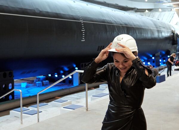 Ksenia Shoigu, head of the Tourist Project Office, during a demonstration for journalists of the nuclear submarine&#x27;s internal restoration in Kronstadt. - Sputnik International