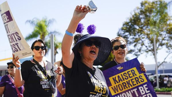 Kaiser Permanent workers picket Thursday, Oct. 5, 2023, in Baldwin Park, California - Sputnik International