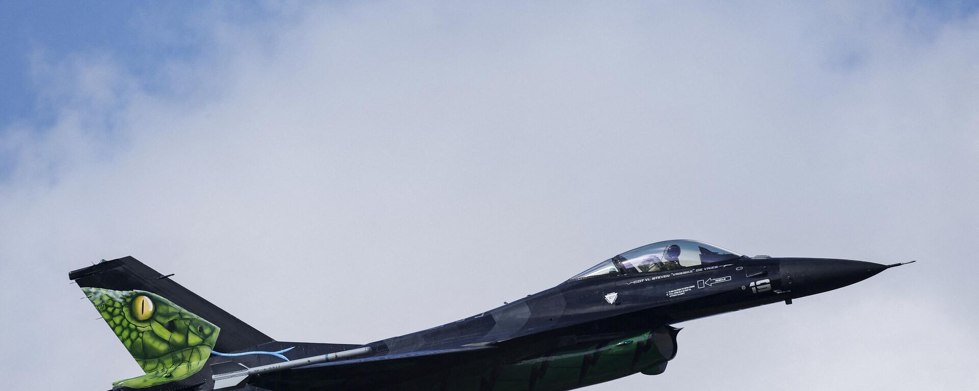 A Belgian F-16 jet fighter takes part in the NATO Air Nuclear drill Steadfast Noon (its regular nuclear deterrence exercise) at the Kleine-Brogel air base in Belgium on October 18, 2022. - Sputnik International, 1920, 16.10.2023