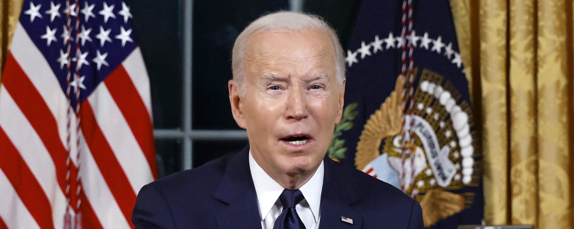 US President Joe Biden addresses the nation on the conflict between Israel and Gaza and the conflagration in Ukraine from the Oval Office of the White House in Washington, DC, on October 19, 2023. - Sputnik International, 1920, 21.10.2023