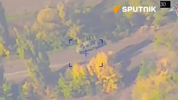 Russian Forces Destroy Ukrainian Pickup Truck - Sputnik International