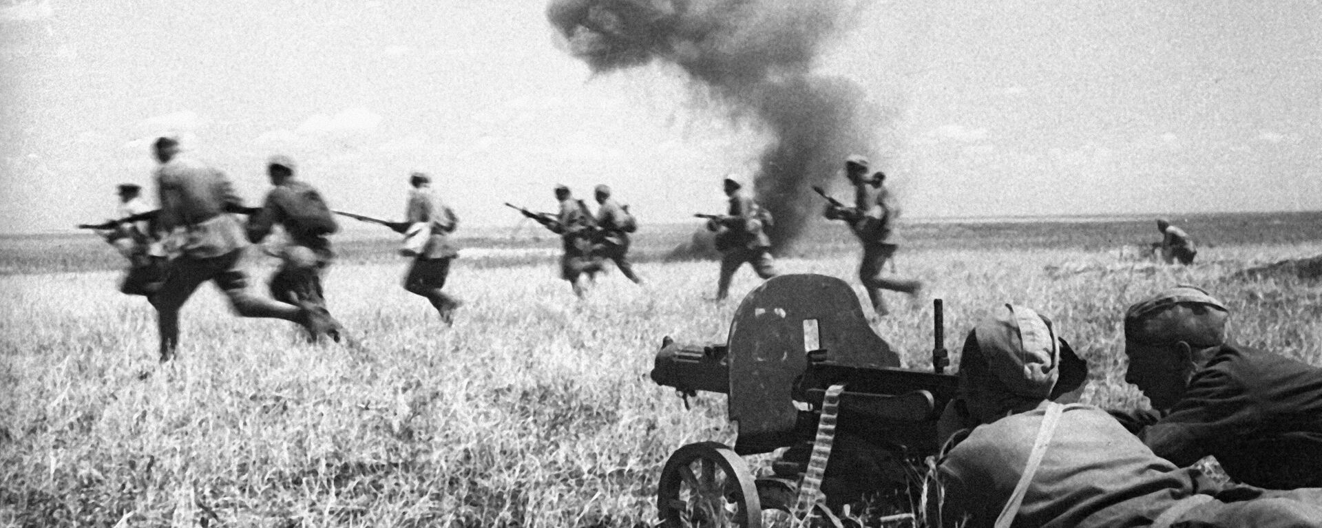 Soviet forces on the offensive near the Molochnaya River, by Melitopol. September 1943 - Sputnik International, 1920, 23.10.2023