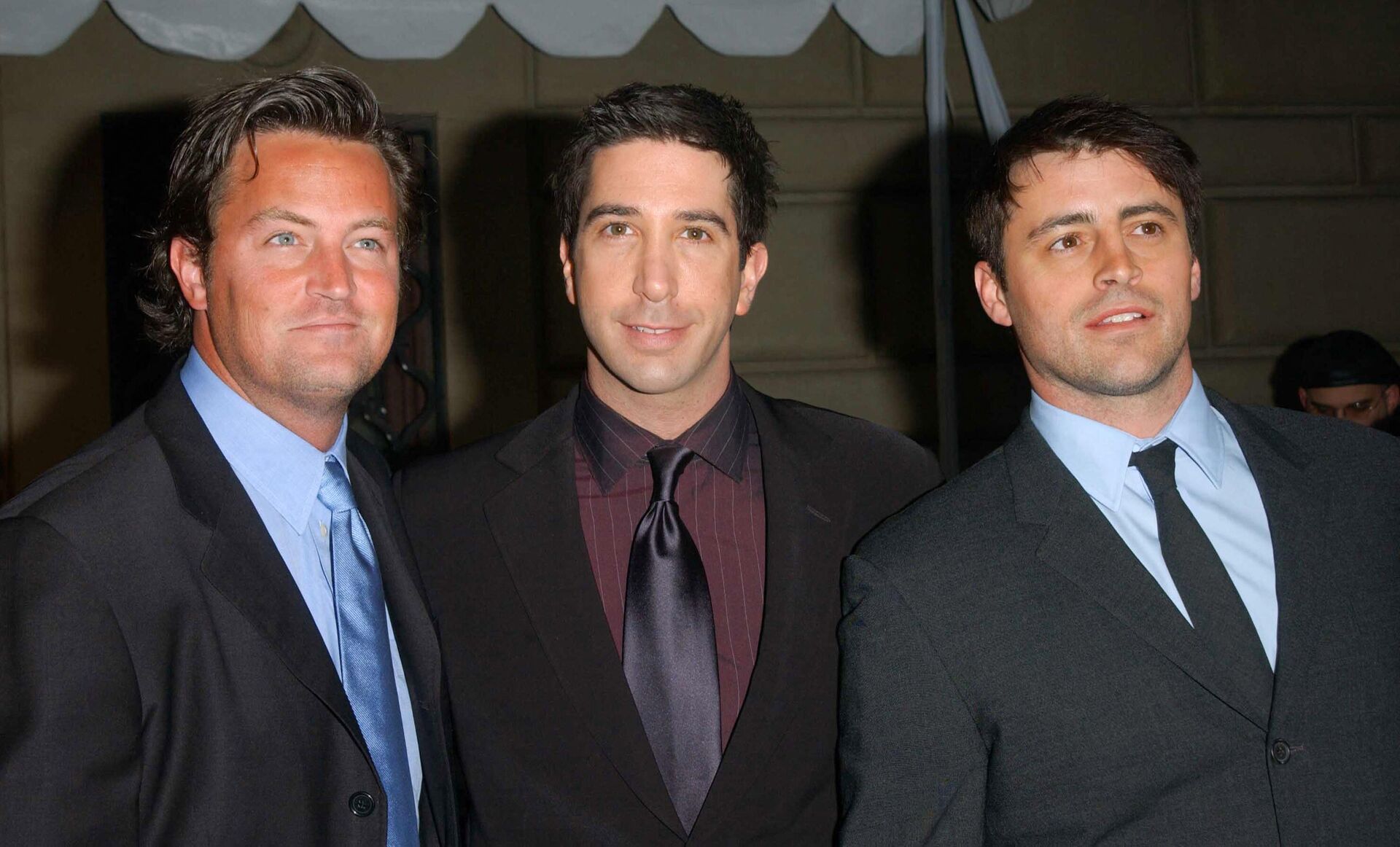 Actors Matthey Perry (L), David Schwimmer (C) and Matt Leblanc (R) attend the 28th Annual People's Choice Awards in Pasadena on January 12, 2002. - Sputnik International, 1920, 29.10.2023