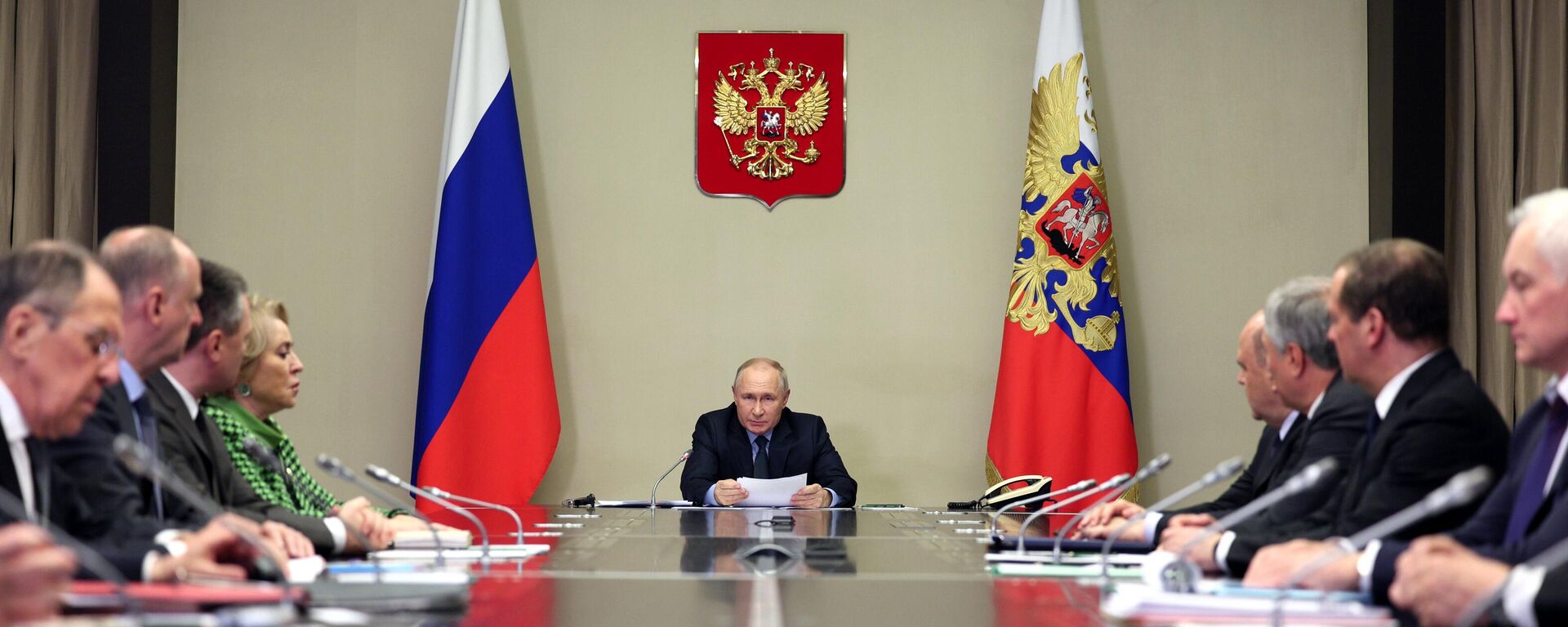 Russian President Vladimir Putin addresses members of Russia's Security Council and security service heads, October 30, 2023. - Sputnik International, 1920, 30.10.2023