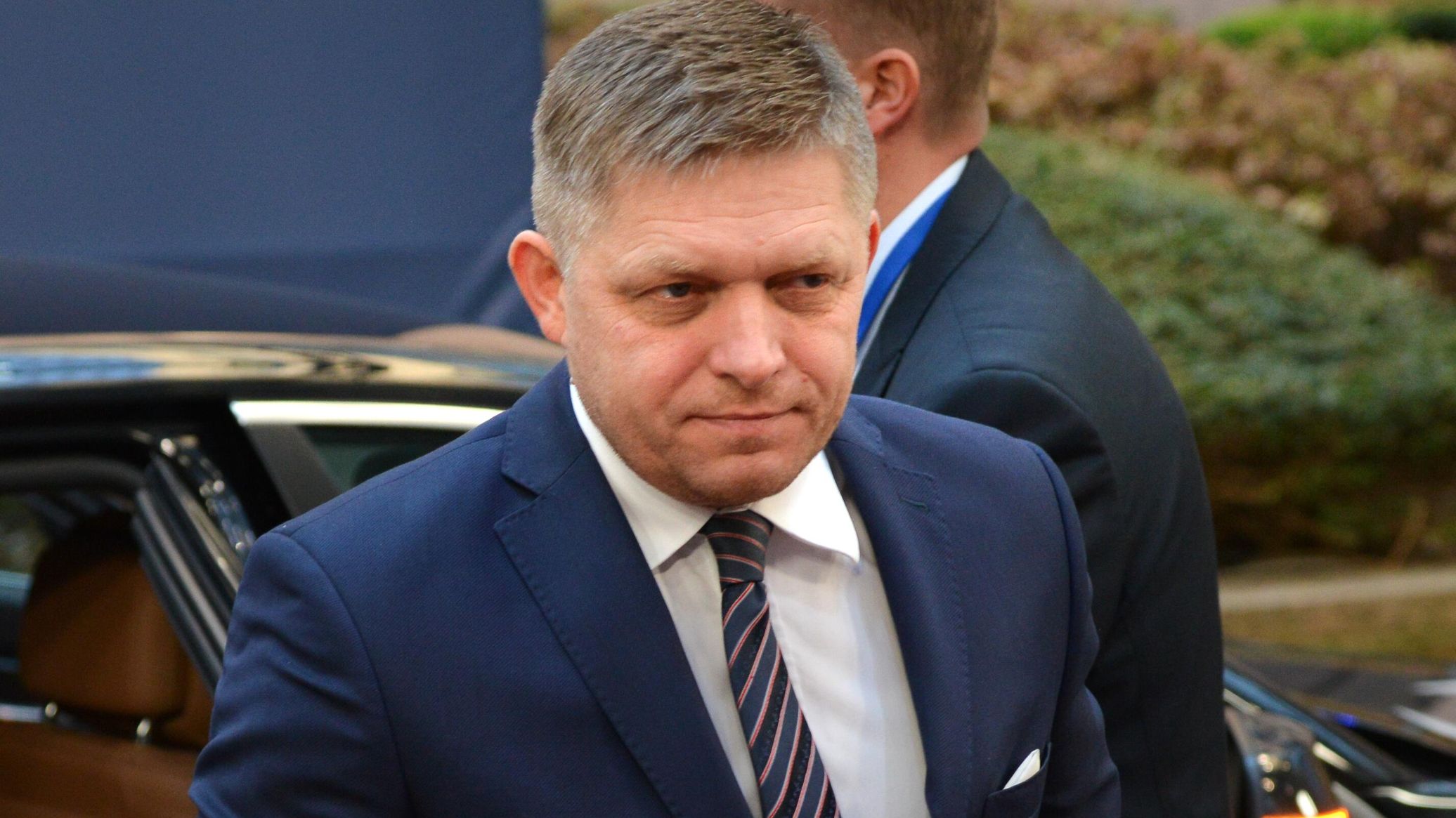 Fico Blasts EU`s `Stupid Energy Policy` for Pushing Europe to the Brink