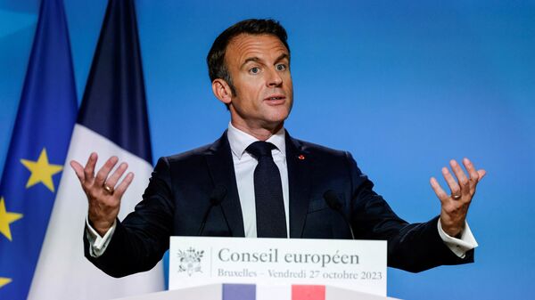 French President Emmanuel Macron speaks during a press conference on the second and last day of a European Union summit, at the EU headquarters in Brussels, on October 27, 2023. - Sputnik International