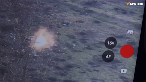 Russian Yug Battlegroup Wipe Out Ukrainian Postions With Drones - Sputnik International