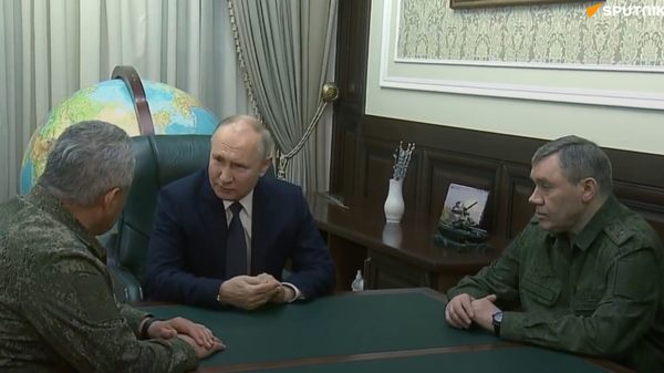Putin in Southern Military District - Sputnik International