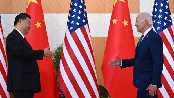 US President Joe Biden (R) and China's President Xi Jinping (L). - Sputnik International