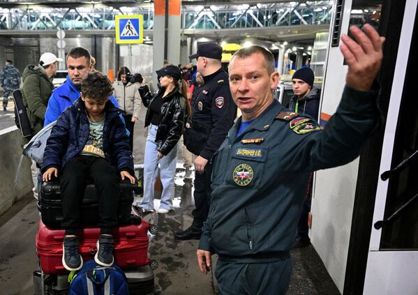 None of the Russians evacuated from Gaza who flew into Moscow&#x27;s Domodedovo airport from Cairo on Friday night will require hospitalization, Deputy Head of the Russian Emergencies Ministry Alexei Serko said.Above: Russian citizens evacuated from the Gaza Strip arrive at Domodedovo International Airport in Moscow. - Sputnik International