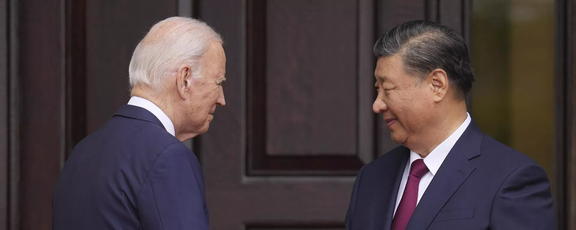 President Joe Biden greets China's President President Xi Jinping at the Filoli Estate in Woodside, Calif., Wednesday, Nov, 15, 2023, on the sidelines of the Asia-Pacific Economic Cooperative conference. - Sputnik International, 1920, 16.11.2023
