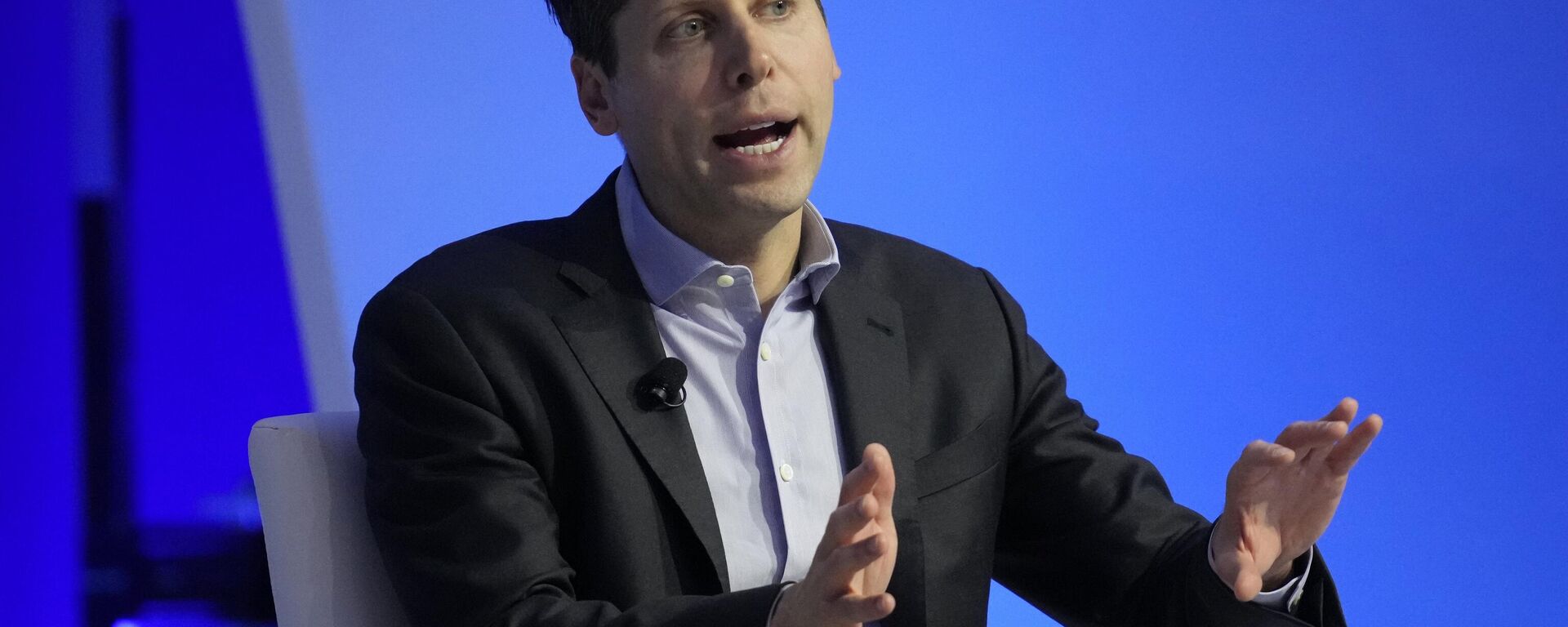 Sam Altman participates in a discussion during the Asia-Pacific Economic Cooperation (APEC) CEO Summit, Thursday, Nov. 16, 2023, in San Francisco. The board of ChatGPT-maker Open AI says it has pushed out Altman, its co-founder and CEO, and replaced him with an interim CEO. - Sputnik International, 1920, 18.11.2023