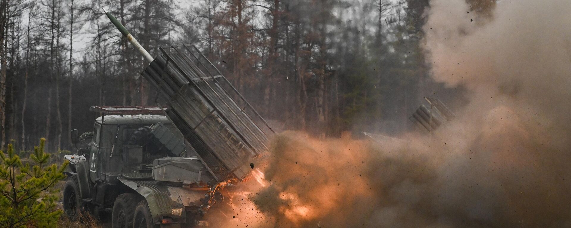BM-21 Grad MLRS fires at positions of the Ukrainian Armed Forces in the Krasnolimanskoe direction of the special operation - Sputnik International, 1920, 20.11.2023