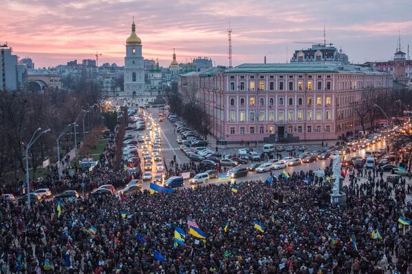 Participants of the rally in support of Ukraine&#x27;s European integration on Saint Michael&#x27;s Square in Kiev. - Sputnik International