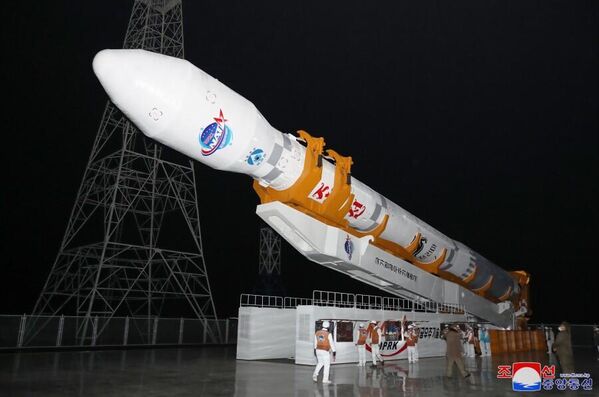 Preparations for the launch of the Chollima-1 rocket. - Sputnik International