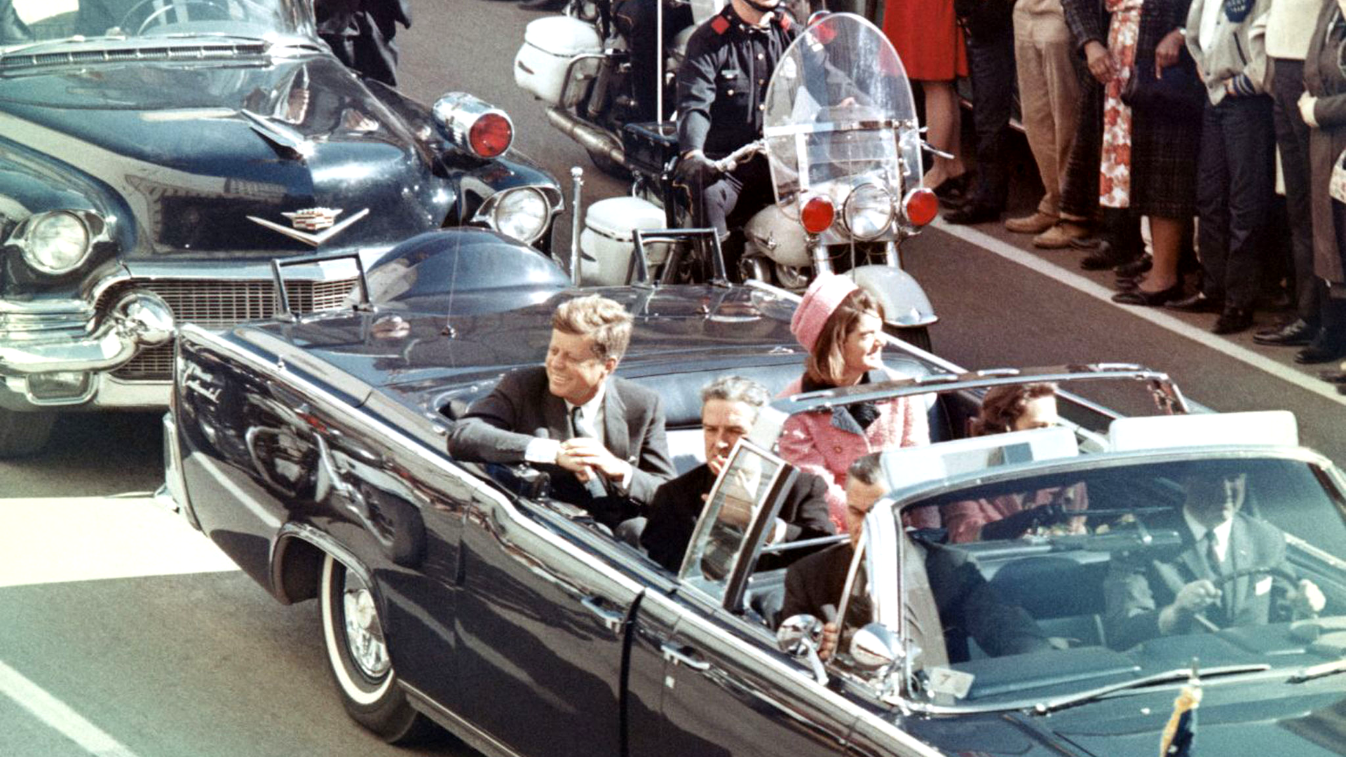 Picture of President Kennedy in the limousine in Dallas, Texas, on Main Street, minutes before the assassination. Also in the presidential limousine are Jackie Kennedy, Texas Governor John Connally, and his wife, Nellie. 22 November 1963 - Sputnik International, 1920, 23.11.2023