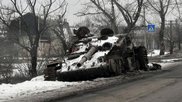 Ukraine's destroyed T-64 tank is seen in the Russian special operation zone. File photo - Sputnik International