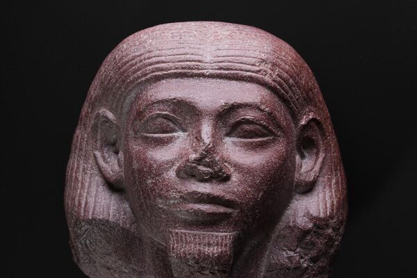Head of a statue of a man in sandstone, mid-12th Dynasty (about 1922-1874 BC © National Museums Scotland - Sputnik International