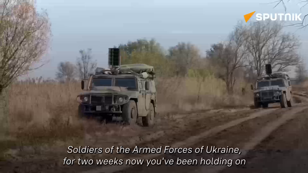 Watch Russian Troops Deploy 'Linguists' to Encourage Ukrainian Soldiers to Surrender - Sputnik International
