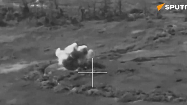 The Russian Defense Ministry showed footage of UAV operators and artillerymen - Sputnik International