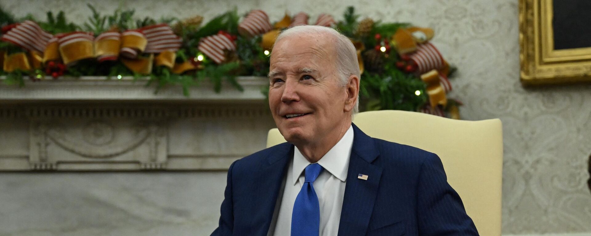 US President Joe Biden looks on during a meeting with Angolan President Joao Lourenco in the Oval Office of the White House in Washington, DC, on November 30, 2023.  - Sputnik International, 1920, 06.12.2023