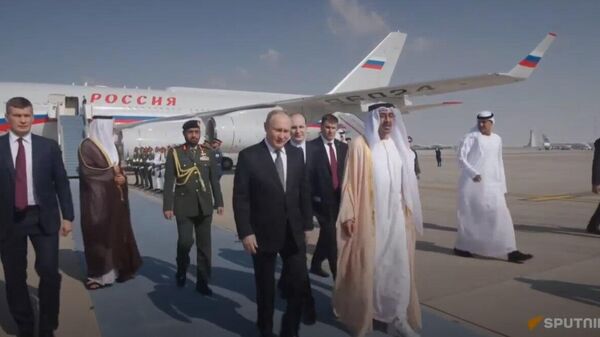 Russian President Vladimir Putin has arrived in the UAE - Sputnik International