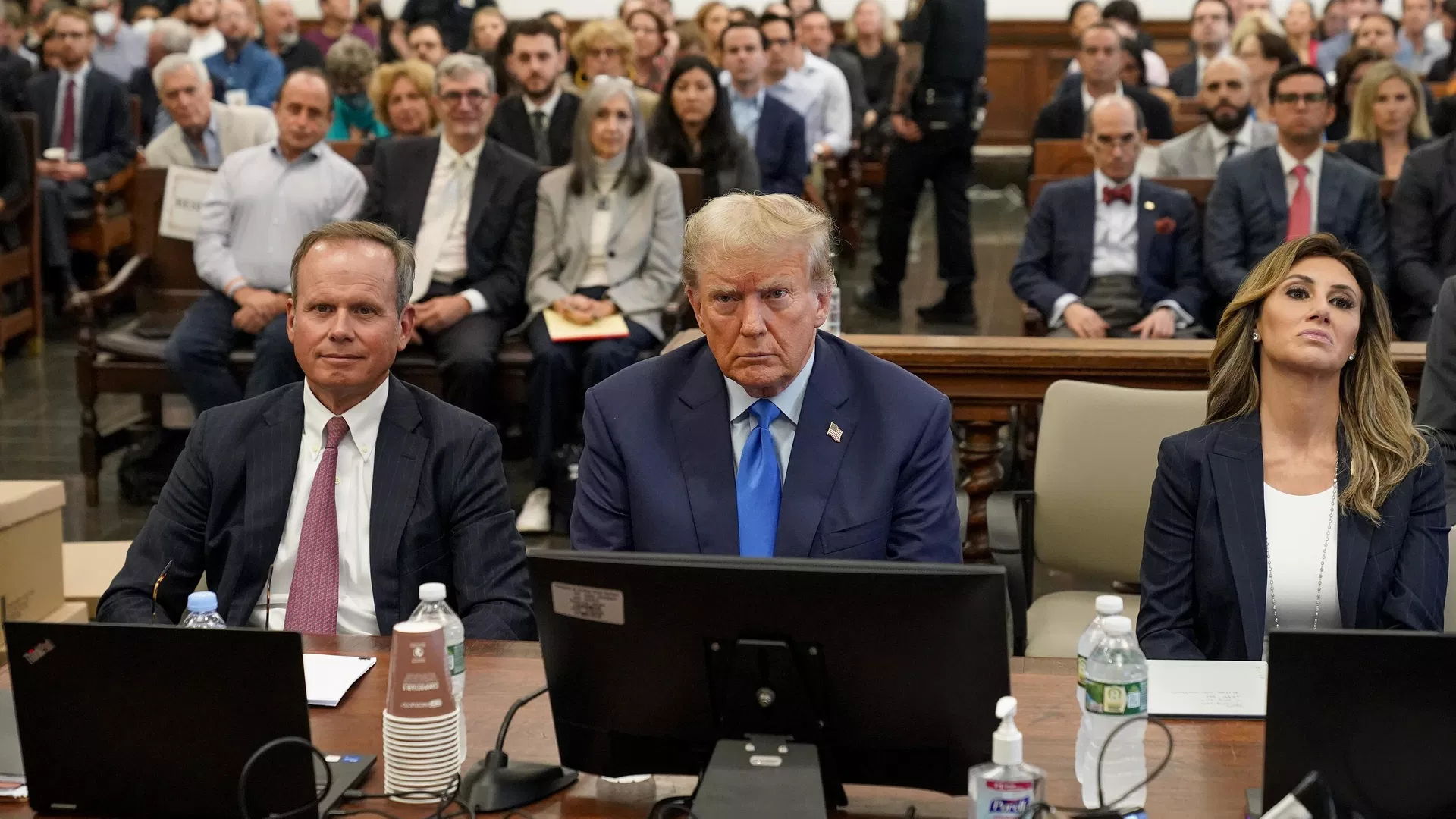  Donald Trump in the courtroom at New York Supreme Court - Sputnik International, 1920, 10.01.2025